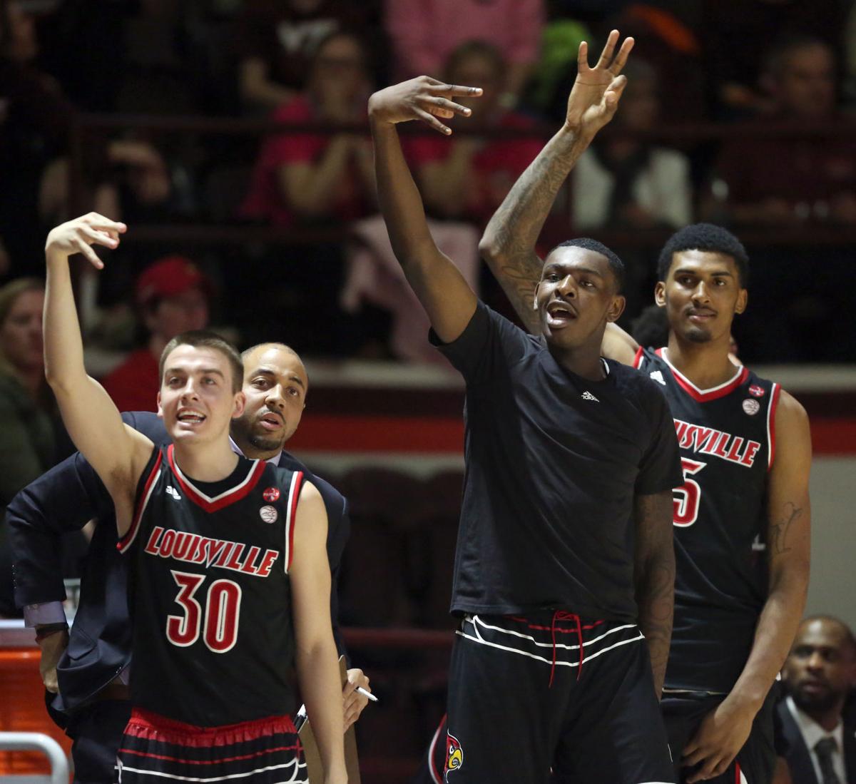 Louisville Beats Virginia Tech For 14th Straight Time Virginia Tech Roanoke Com