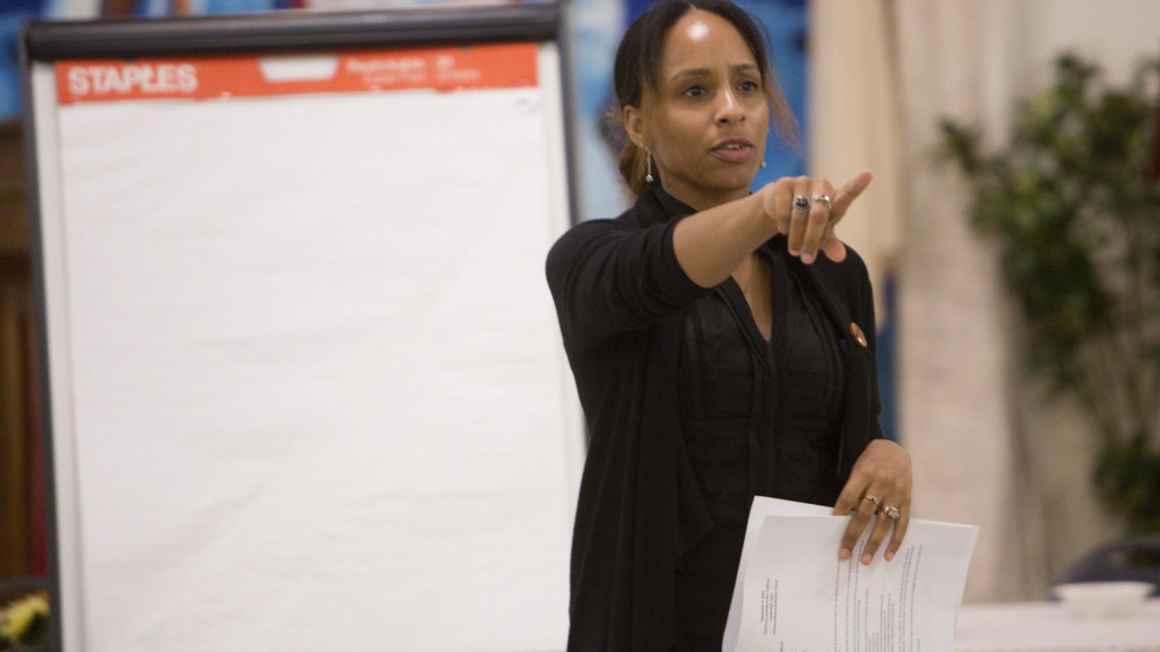 Roanoke Leaders Invoke Public Health Model To Contain Epidemic Of Gun Violence Local News Roanoke Com