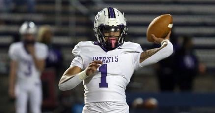 Kwalei Carter Patrick Henrys makeshift QB steps up in visit to Christiansburg Kwalei Carter Patrick Henrys makeshift QB steps up in visit to Christiansburg