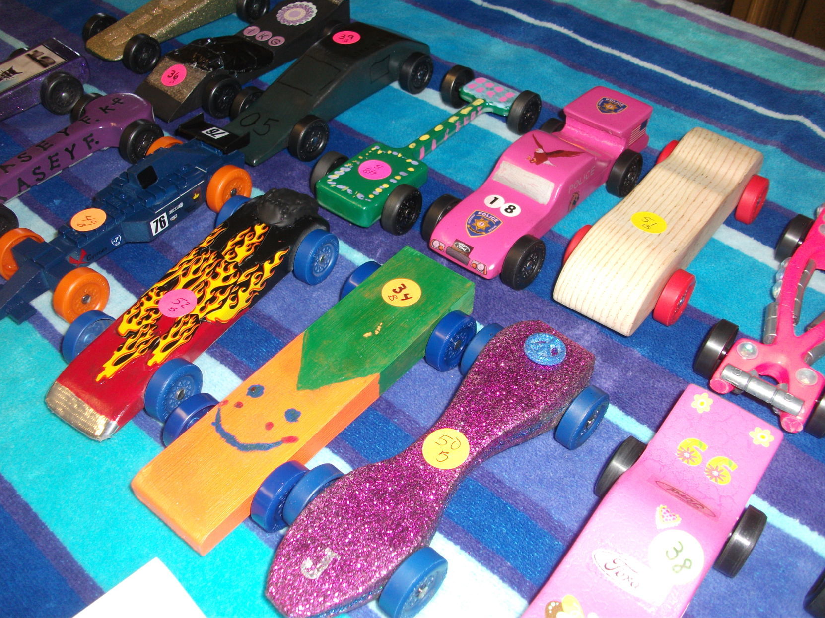 Botetourt Girl Scouts to hold Dad and Daughter Pinewood Derby on March 12 pic image