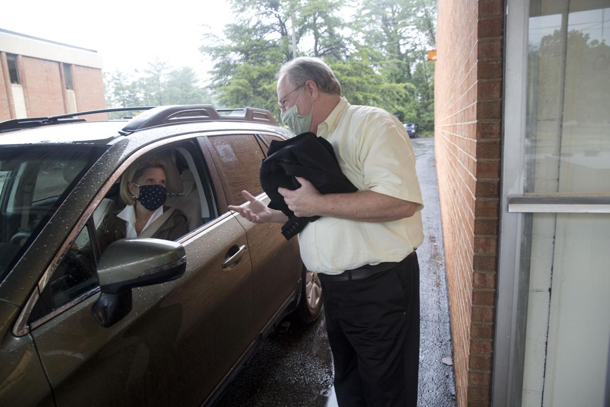 hr drycleaners 091720 p06