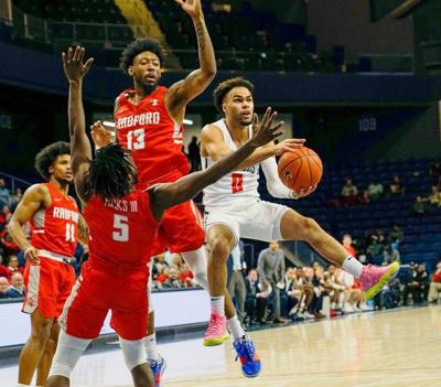 Ru Men S Basketball Highlanders Hammer Richmond At Dc Holiday Hoops Fest College Roanoke Com