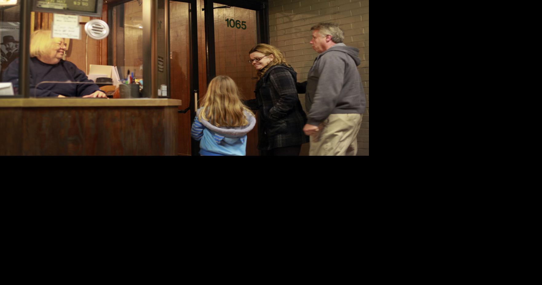 113025-roa-a1-radfordtheatre-gallery-p3