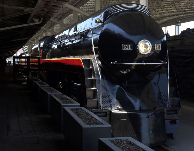 Norfolk Southern Donates 1 5 Million For 611 Steam Engine Entertainment Roanoke Com