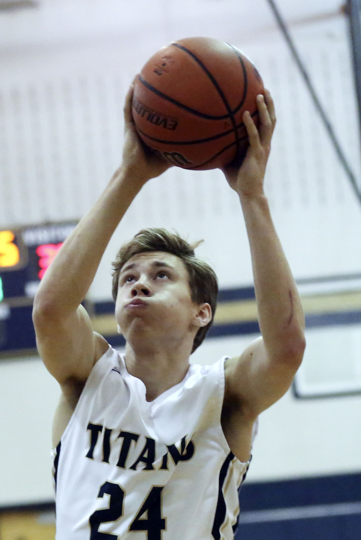 Hidden Valley holds off Blacksburg in boys basketball High Schools