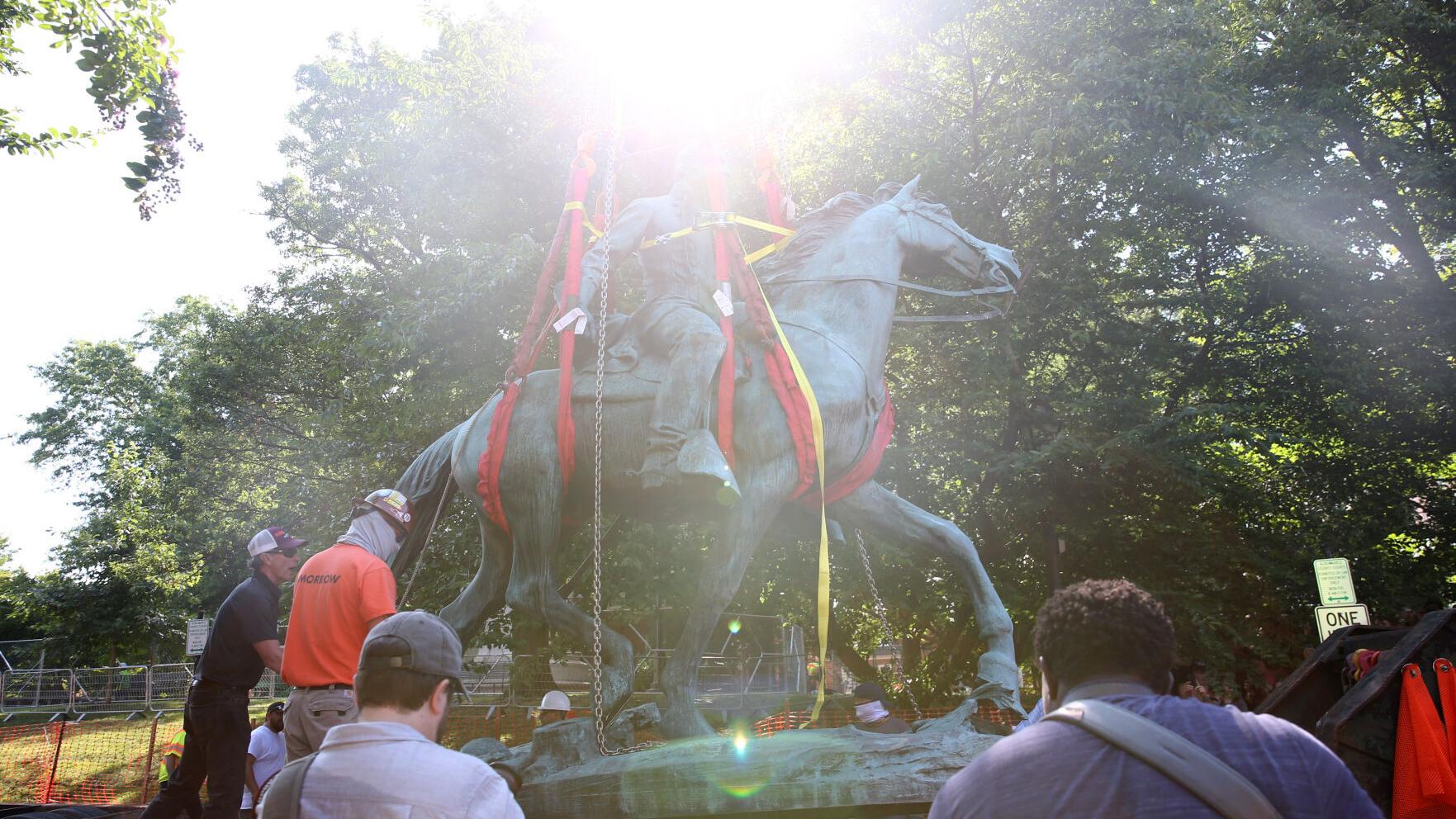 City kept Charlottesville statue removal timeline quiet due to violence concerns, documents show - Vimarsana News