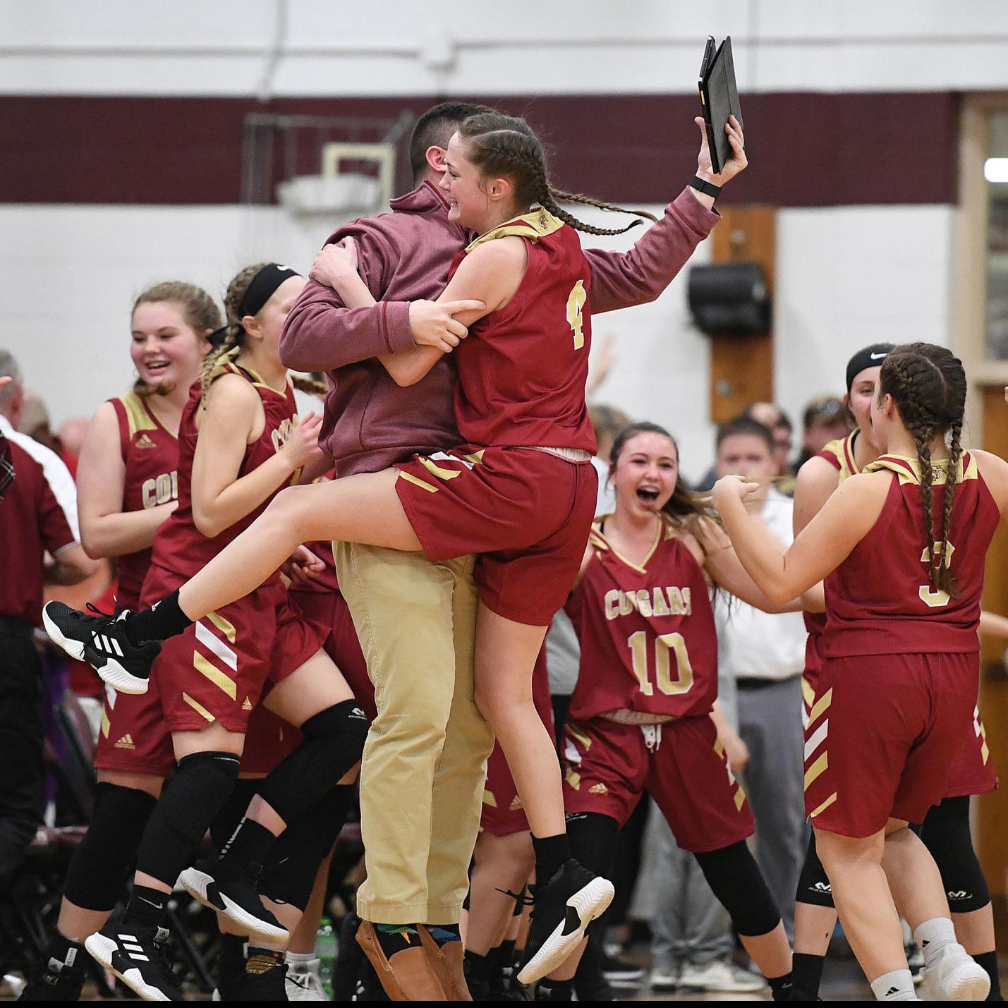 Class 4 Girls Basketball Semifinal Pulaski County Edges Carroll