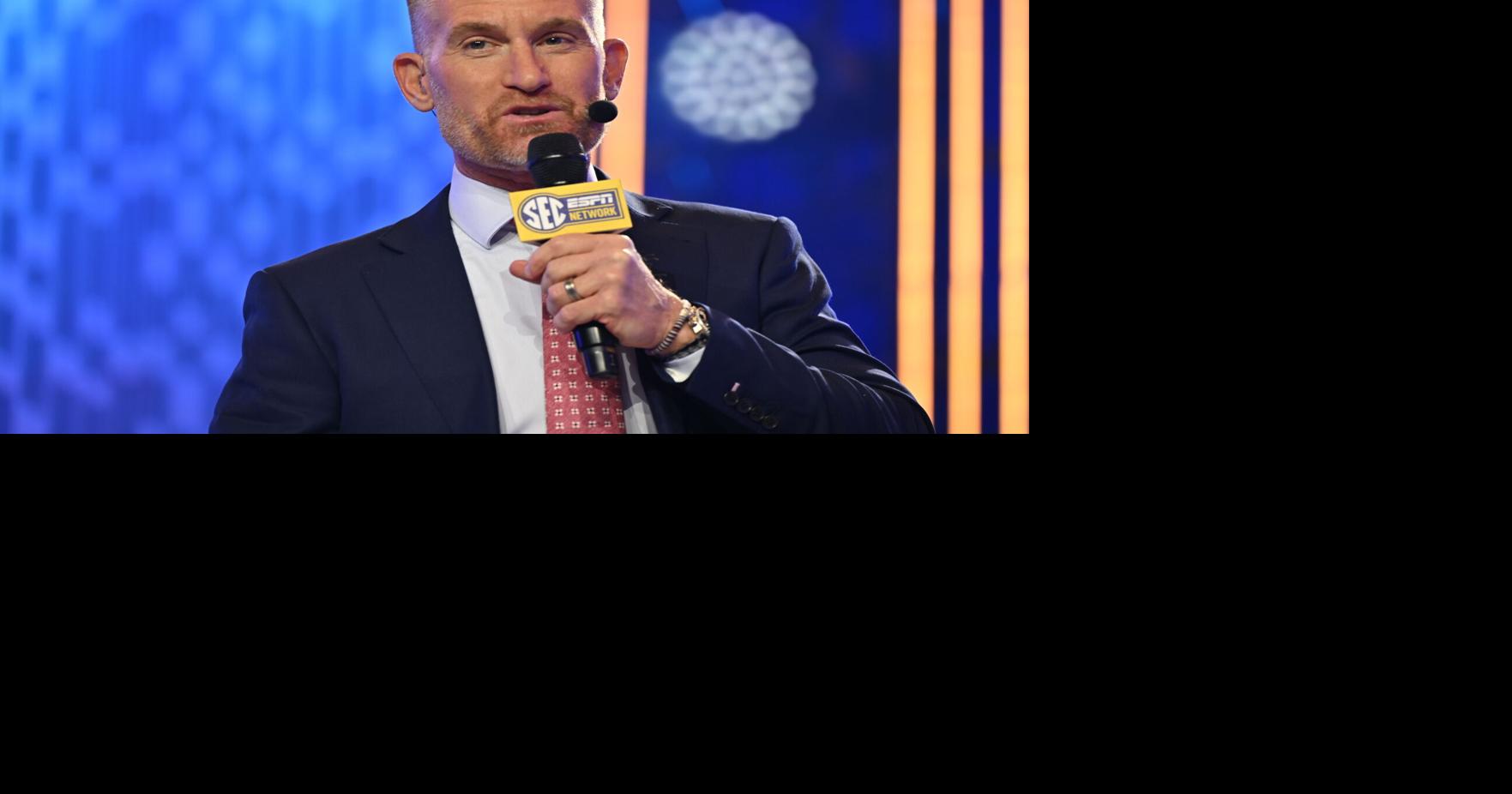 In the region: Smith gets extension from ESPN