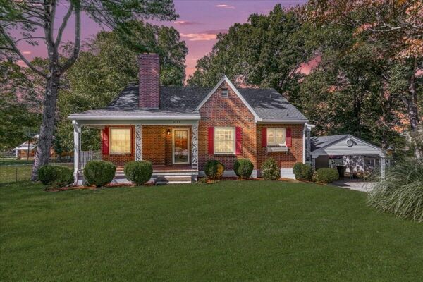 3 Bedroom Home in Roanoke - $280,000