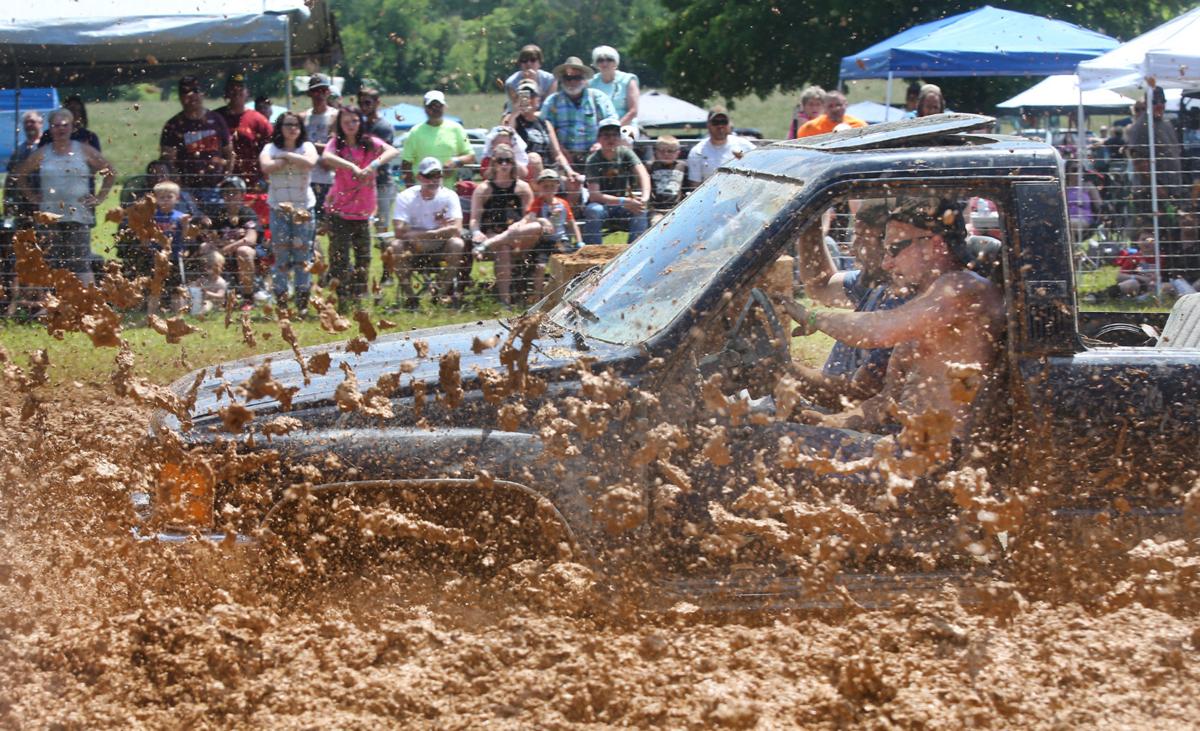 Drivers Let Mud Fly For Giles County Fire Fighters New River Valley Roanoke Com