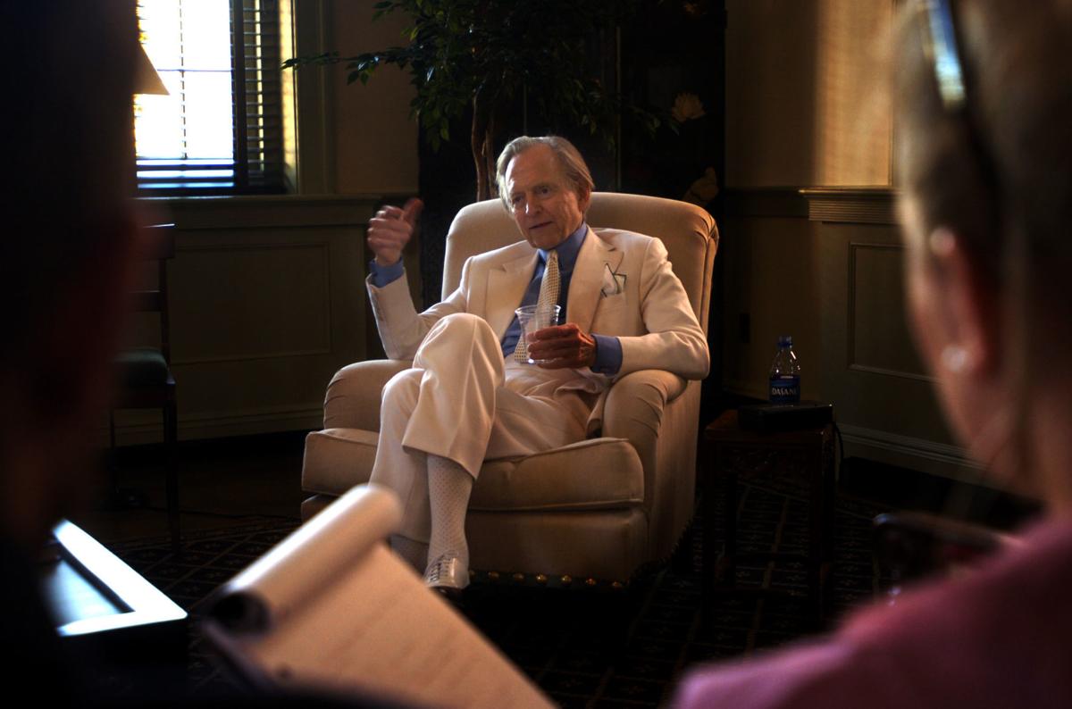 Author And Richmond Native Tom Wolfe Dies At 88 Virginia Roanoke Com