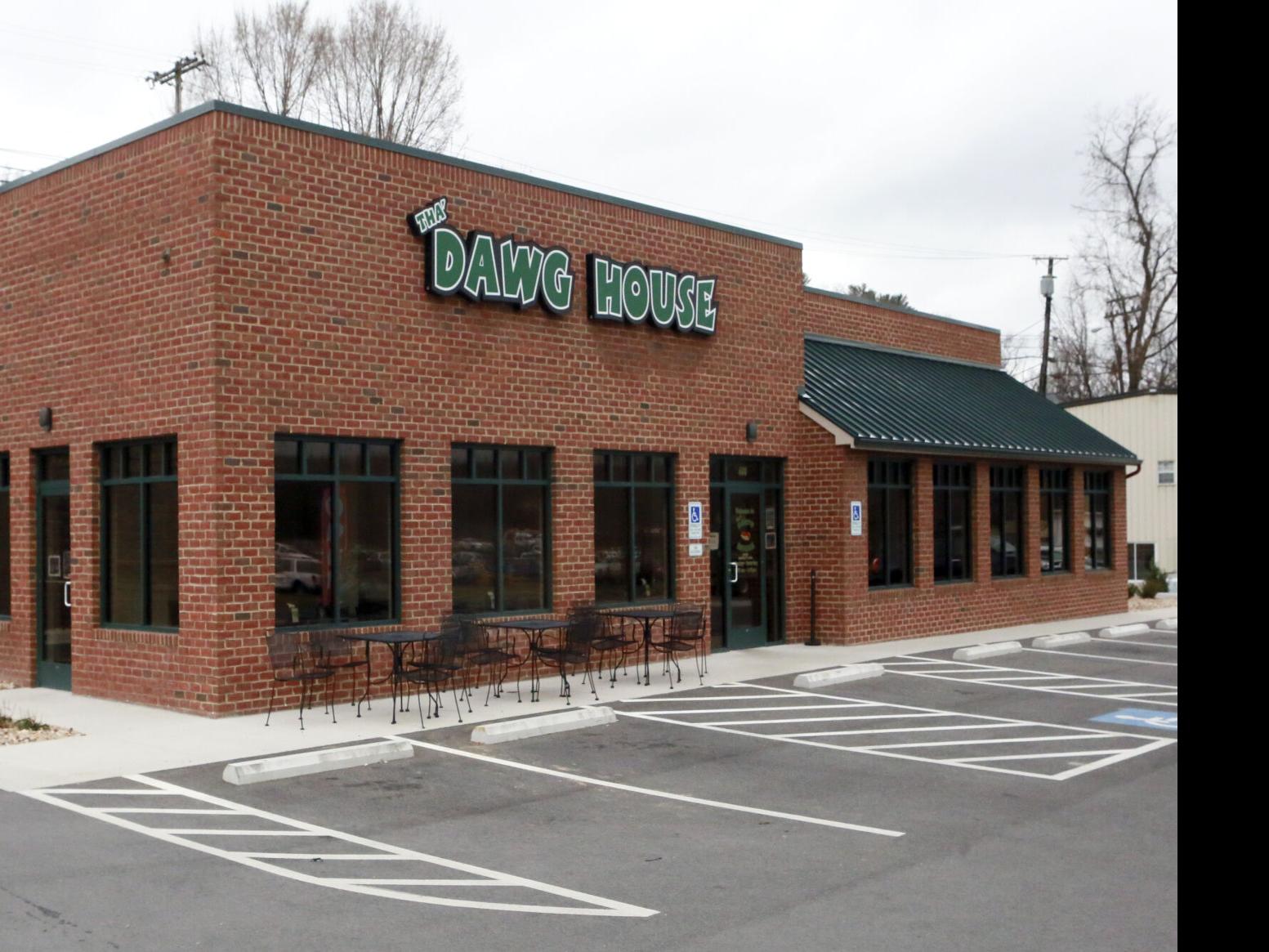 Restaurant Review Tha Dawg House 10 Years After Entertainment Roanokecom