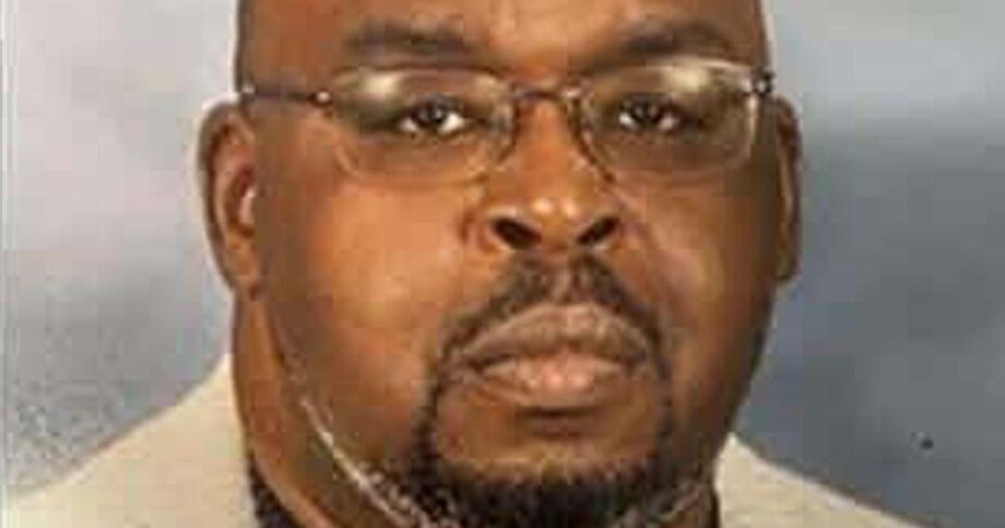 Assistant principal at a Virginia high school charged with letting drunk student drive - Vimarsana News