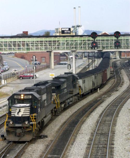 Sources Canadian Pacific Explores Norfolk Southern Takeover Local News Roanoke Com