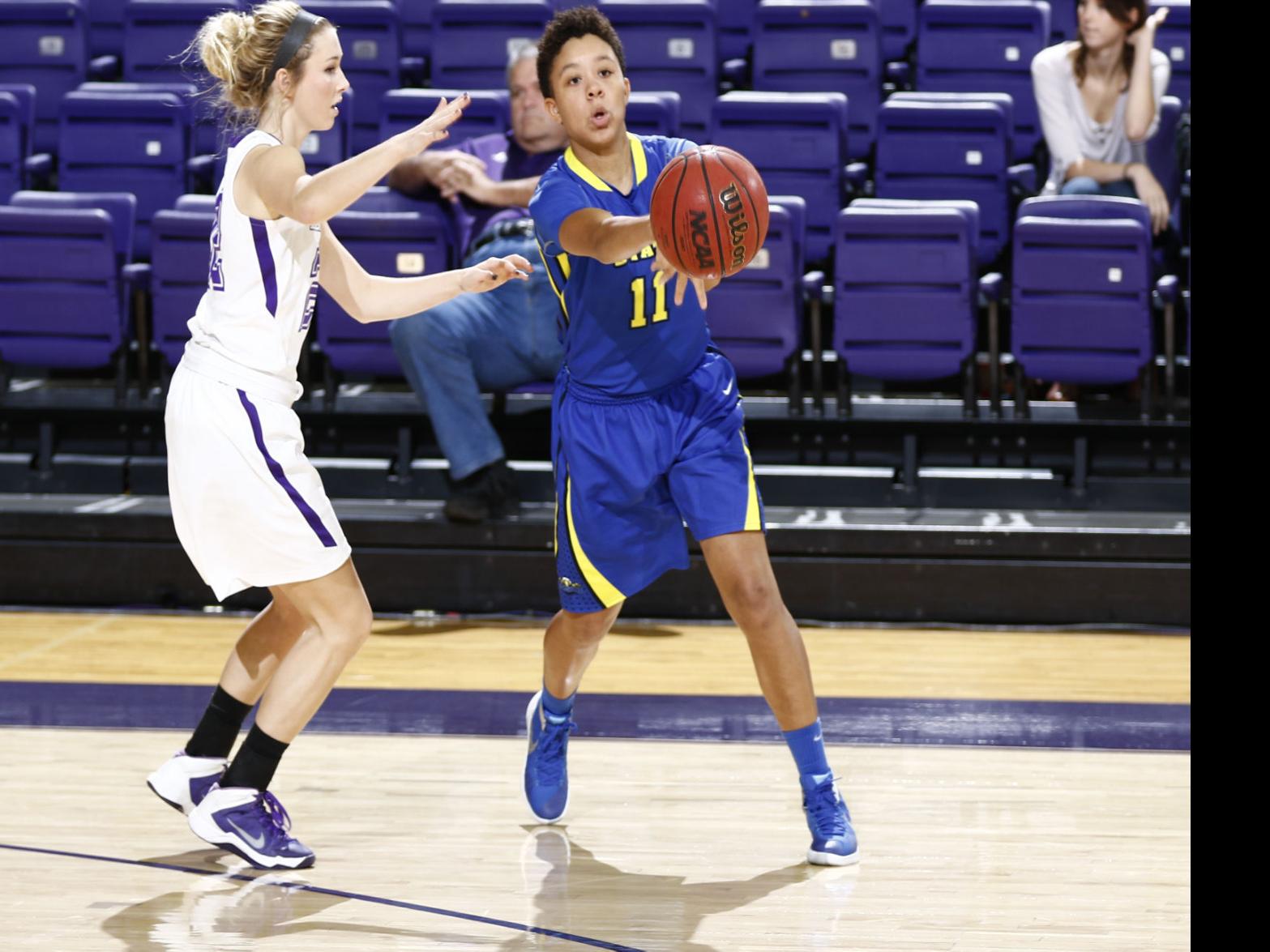 College Basketball Notebook Miranda Crockett Shining At Morehead