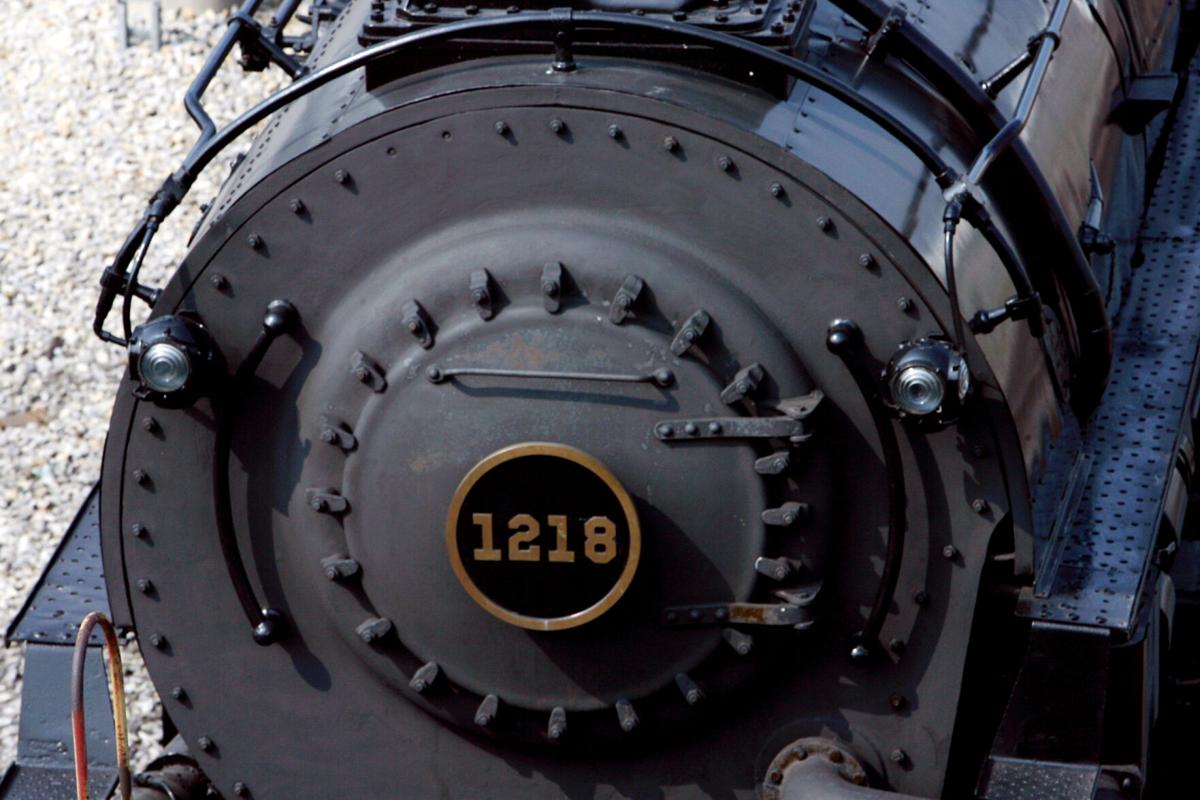 1218 steam locomotive (copy)