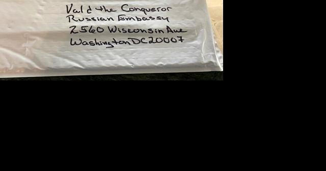 CASEY: Reader sends a sock for Putin, another places sunflowers in support of Ukraine - Vimarsana News
