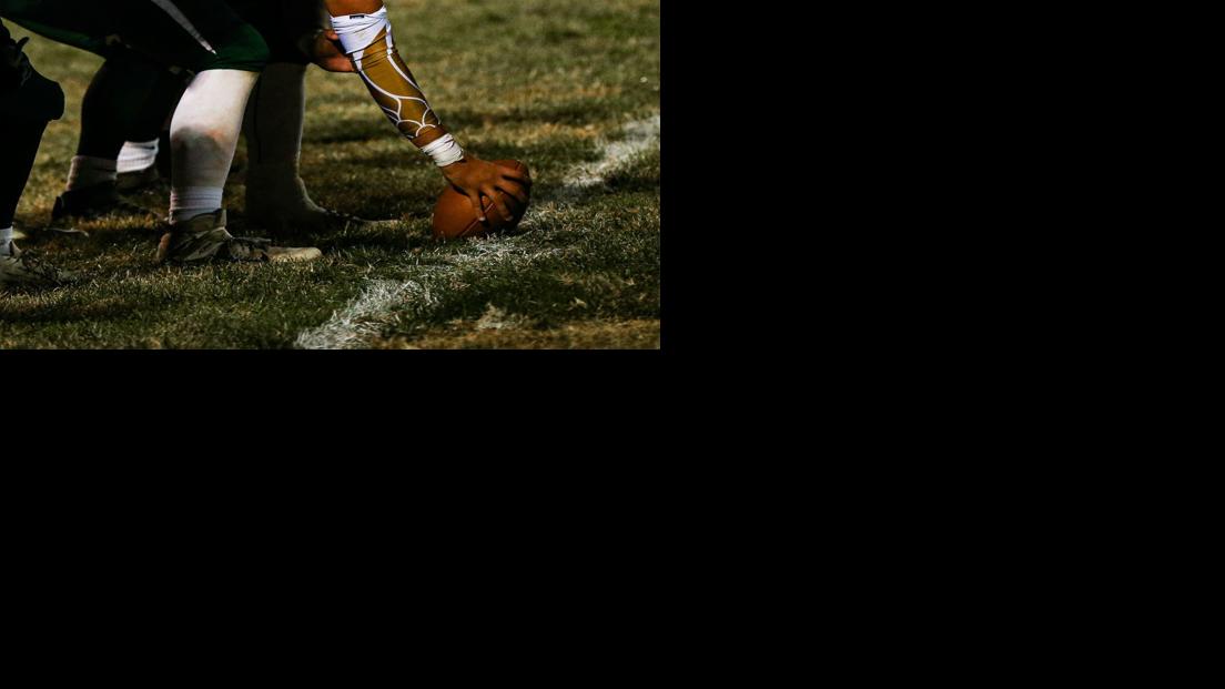 H S Football Roanoke Catholic S Vaught Commits To Play At Toledo