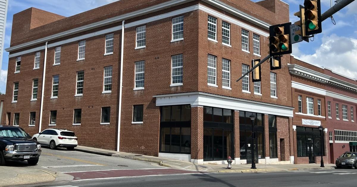 Long-empty Rocky Mount building may become luxury apartments