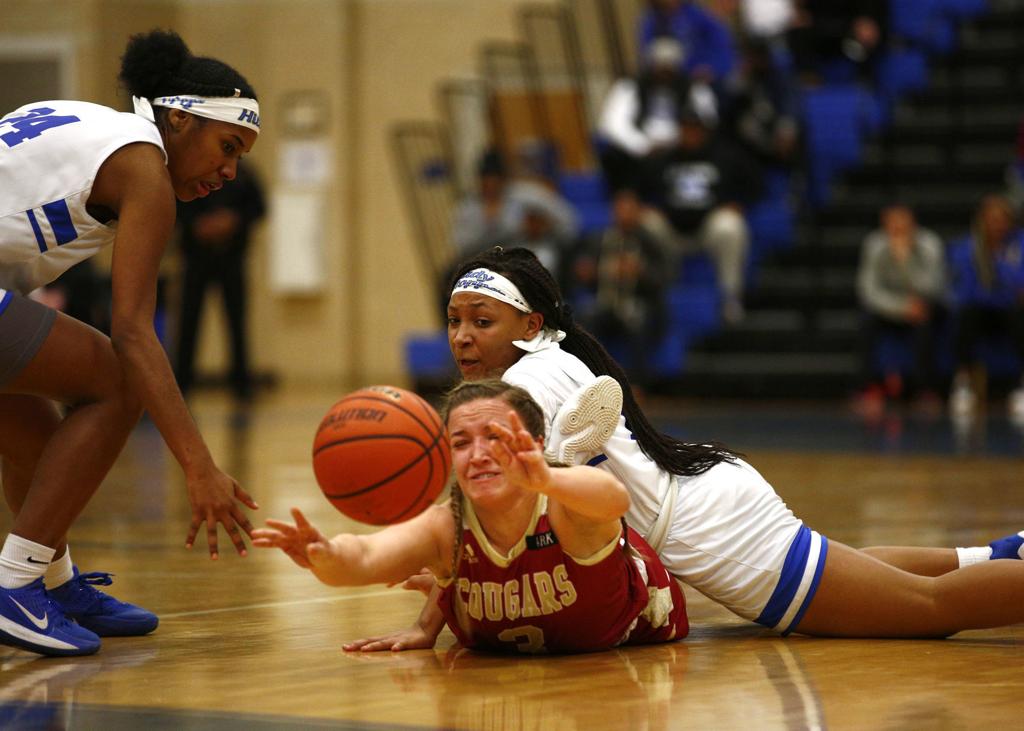H S Girls Basketball Pulaski County Claims Region 4d Title By Topping E C Glass High Schools Roanoke Com