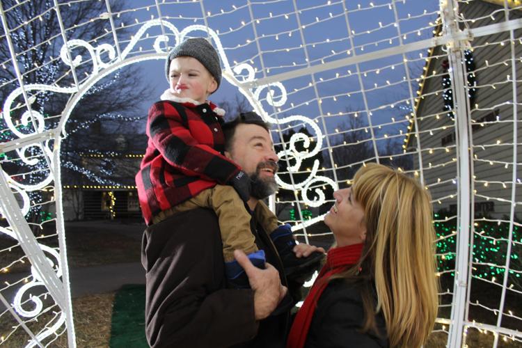 illuminightspreview 112819 ex p03