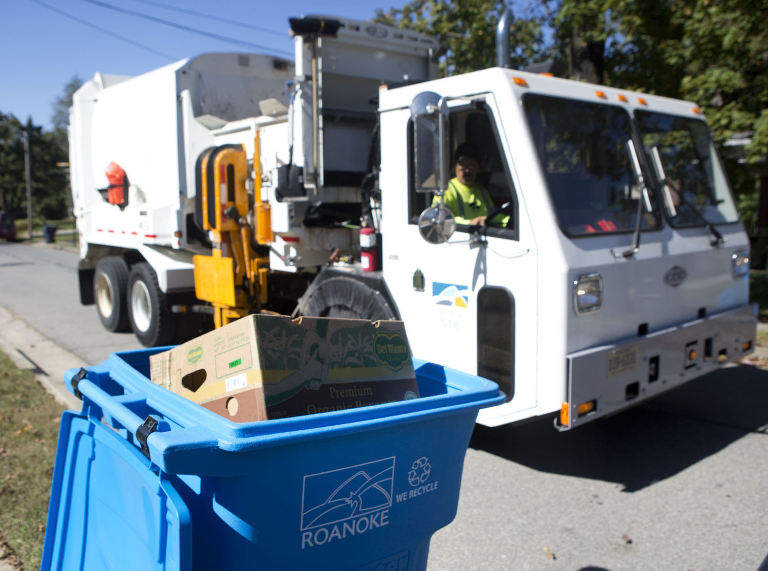 Roanoke launches free mobile app to remind residents of trash and