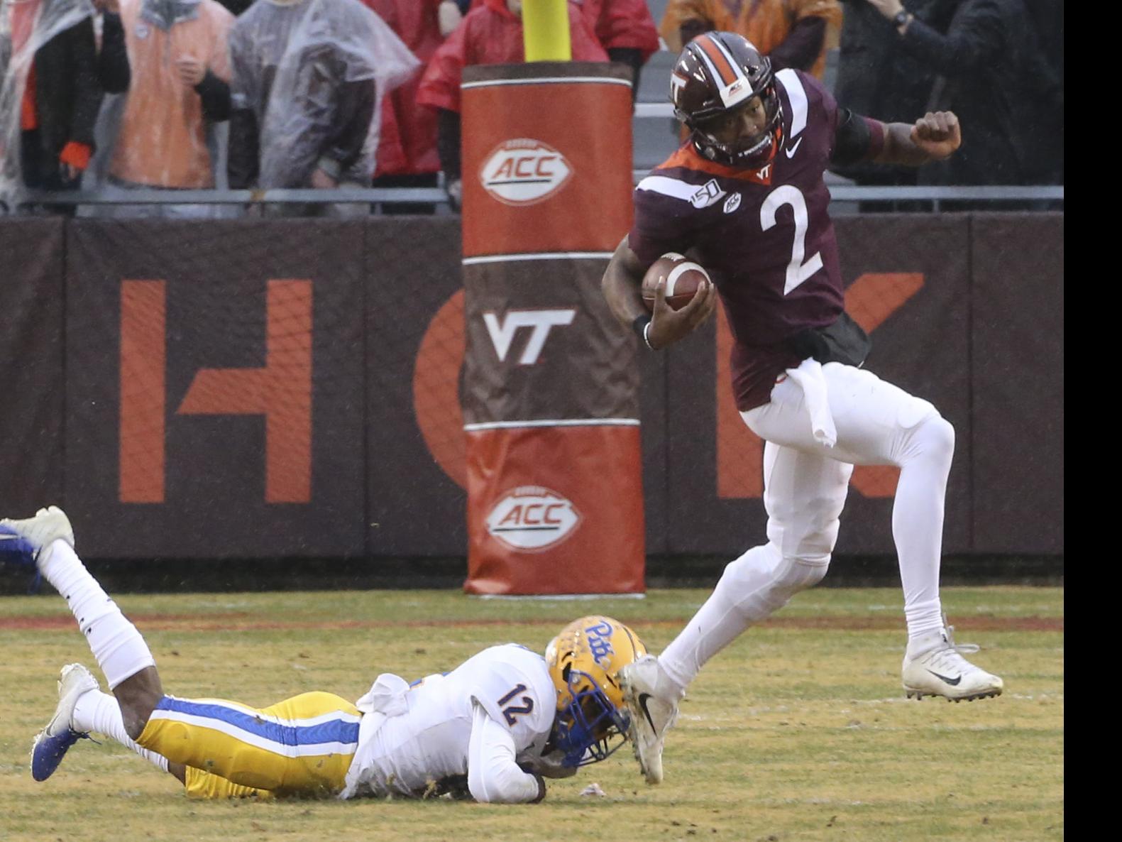 Mcfarling Hooker S Emergence Narrows Qb Gulf Between Uva