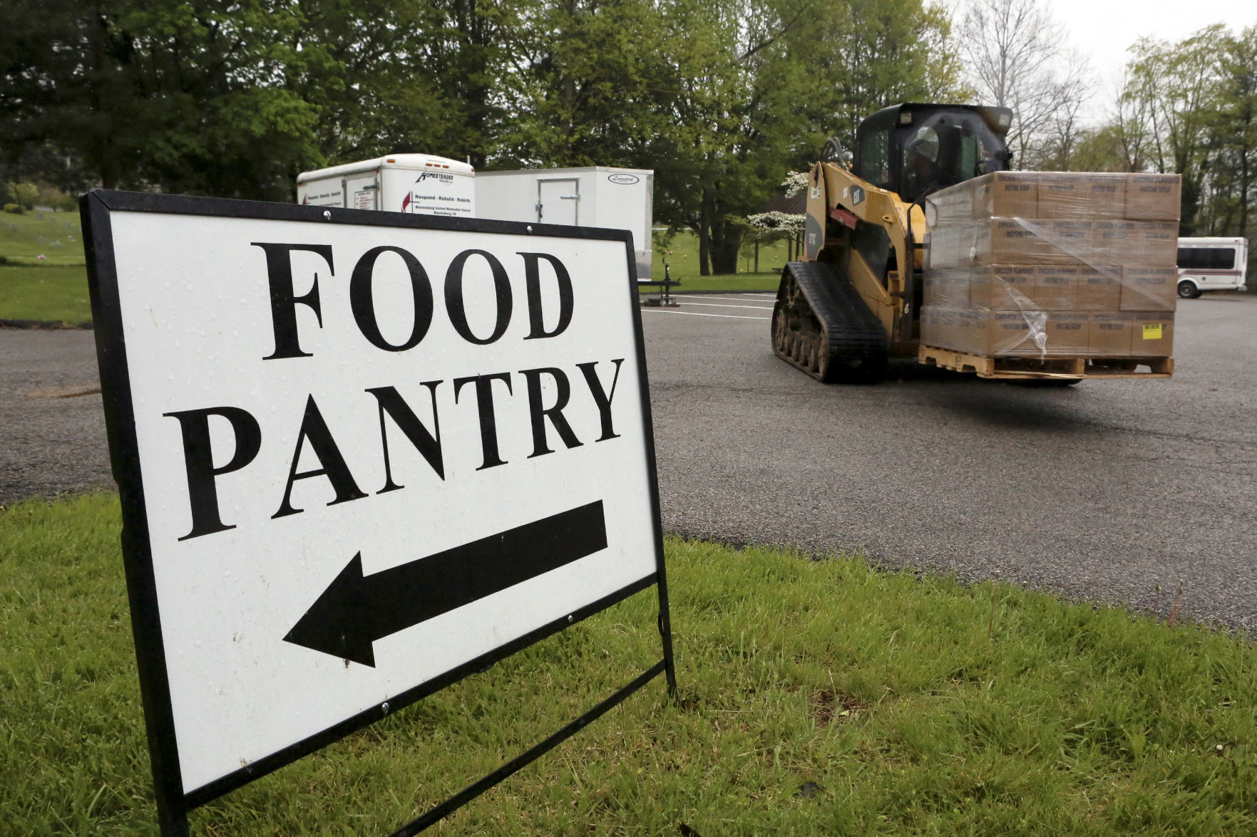 food pantry to donate near me
