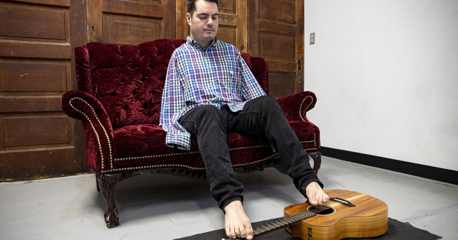 George Dennehy, born without arms, reflects on music career - Vimarsana News