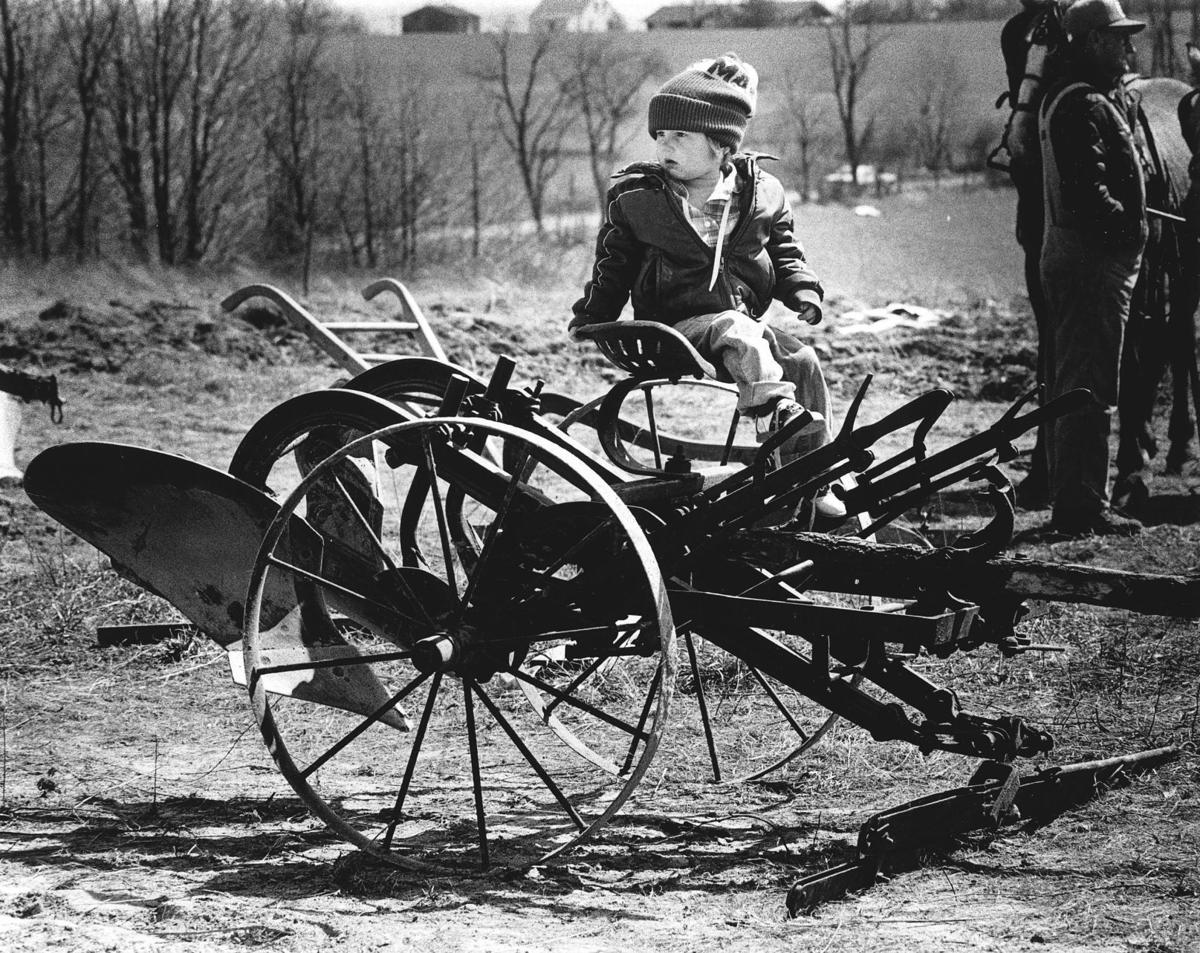 Pulaski County Wagon Train plowing contest
