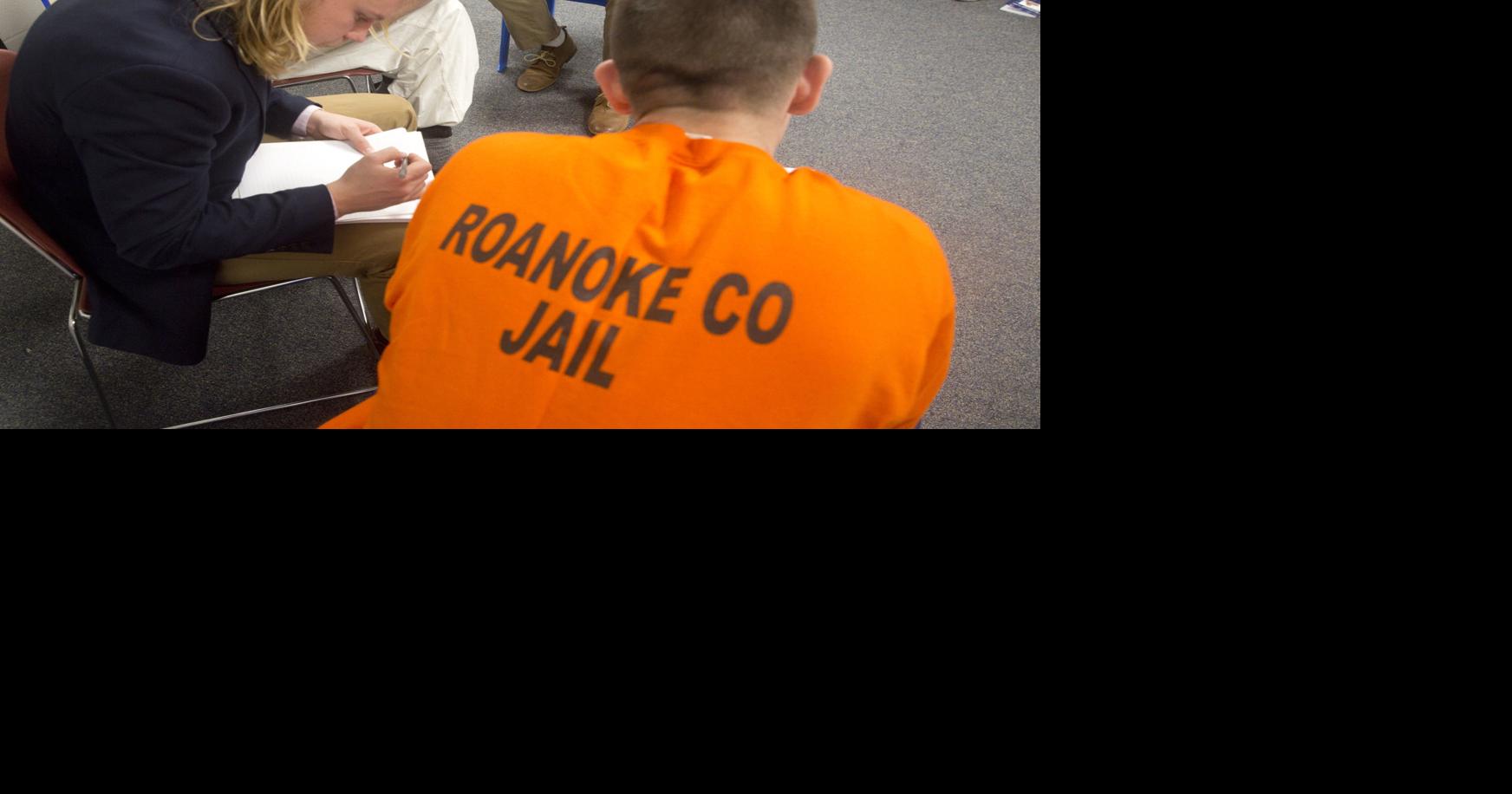 Photos Roanoke College students, county inmates tackle class side by side