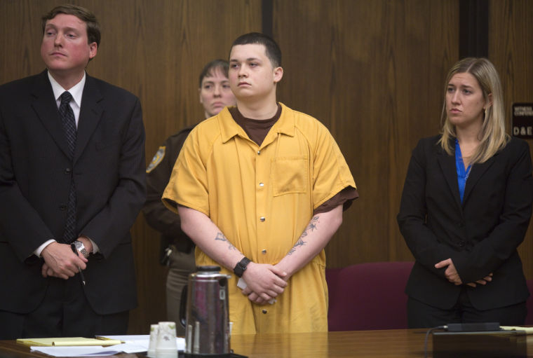 Roanoke man to serve 15 years after shooting near Carvins Cove