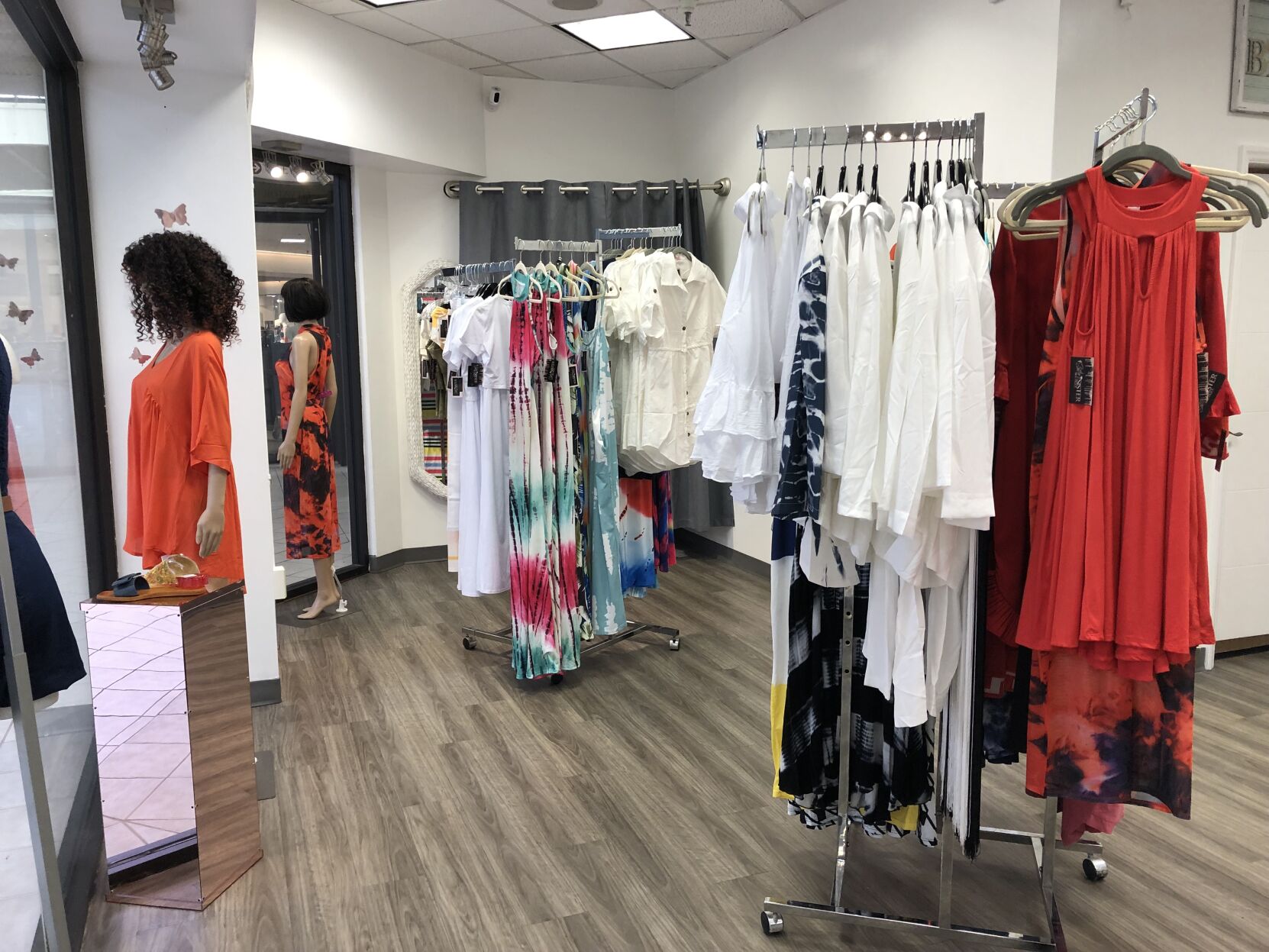 local women's boutiques near me