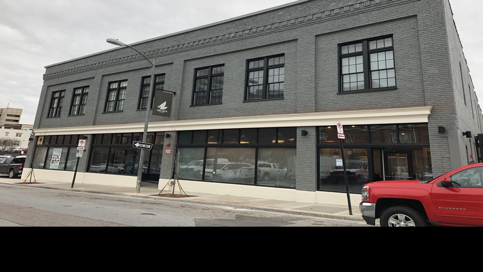 Business Intel New Restaurant Clutch Coming To Downtown Roanoke Business News Roanoke Com An american burger house specializing in upscale burger selections and featuring 25 craft beers on tap. business intel new restaurant clutch
