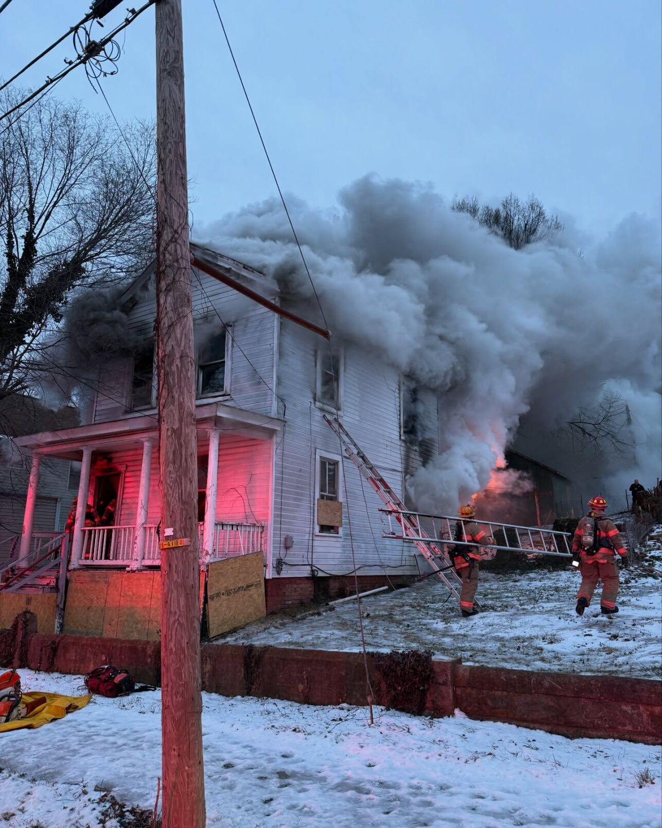No injuries reported after southeast Roanoke house fire