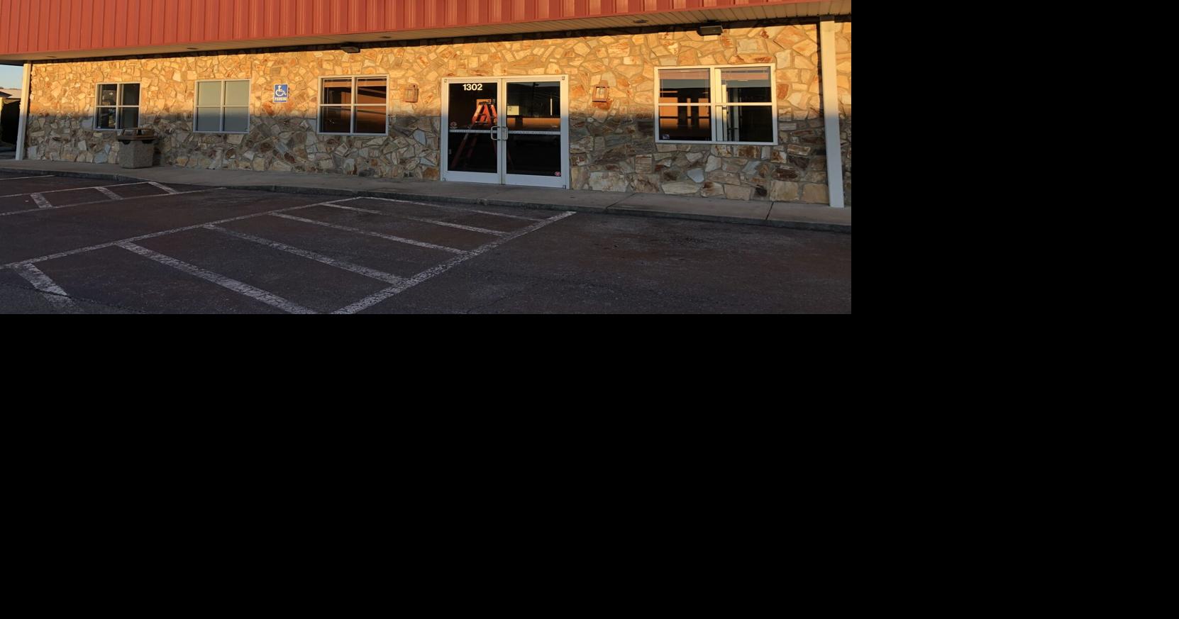 Business Intel Salem's Pizza Den gets new owner, location