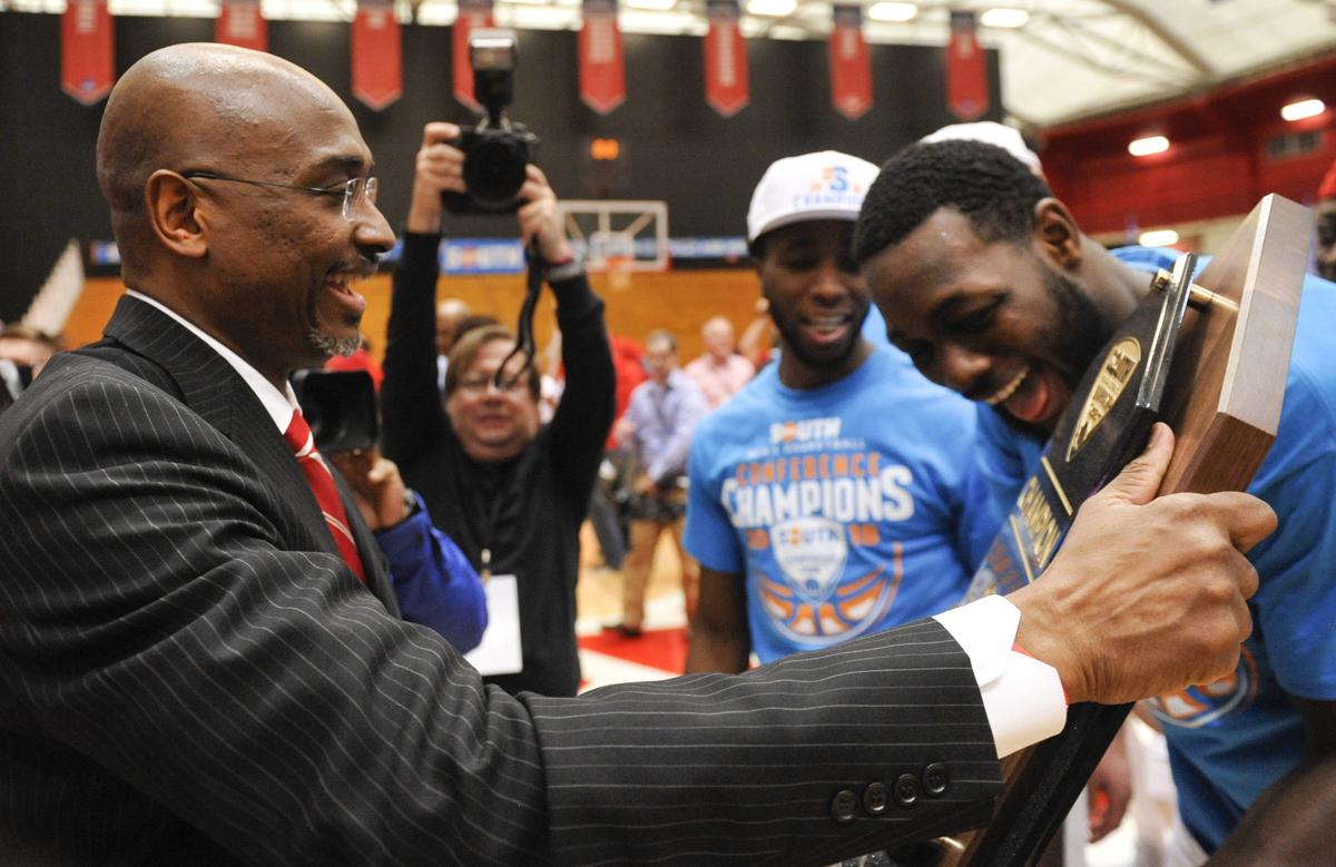 Radford Men S Basketball Coach Mike Jones Gets Contract Extension