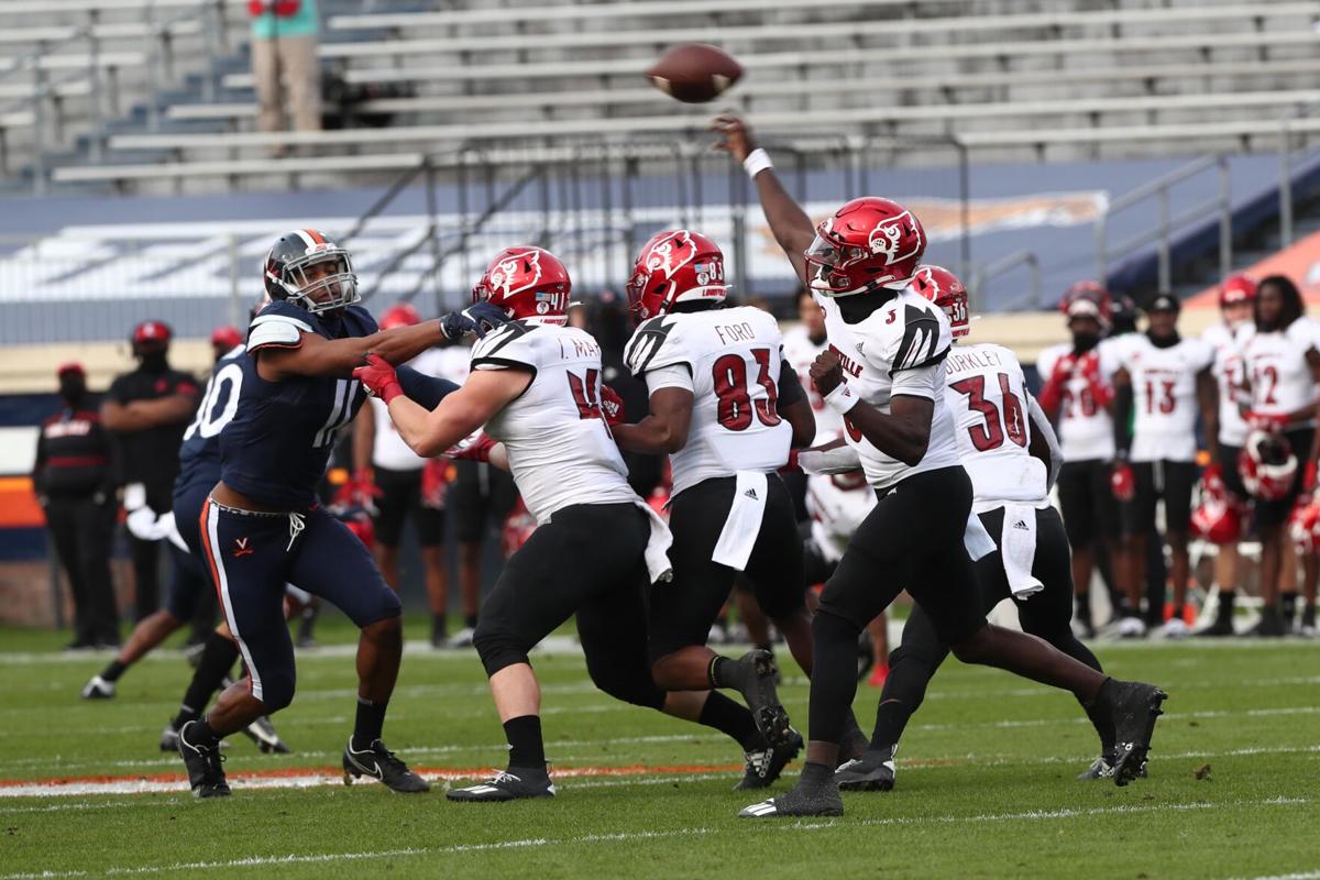 111420-cdp-sports-uvafootball325.JPG