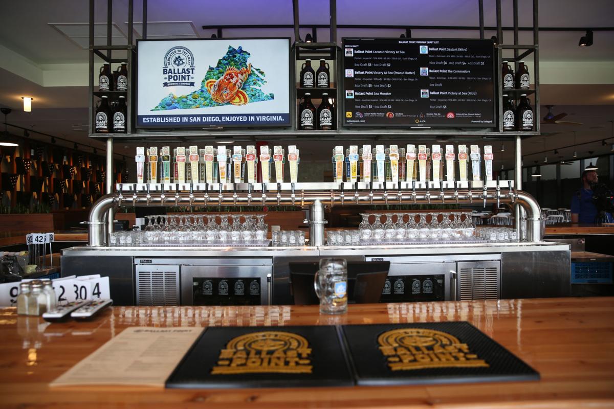 Daleville S Ballast Point Brewing Tasting Room And Kitchen