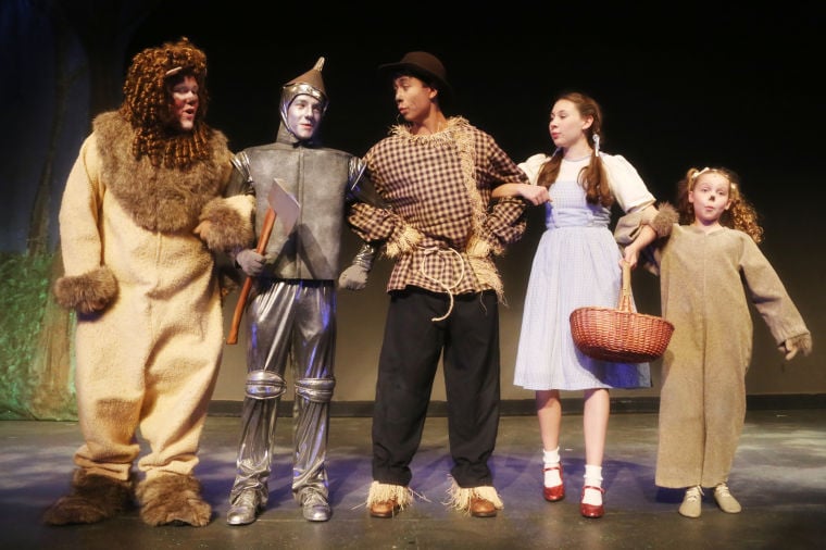 THEATER REVIEW: 'Wizard of Oz'