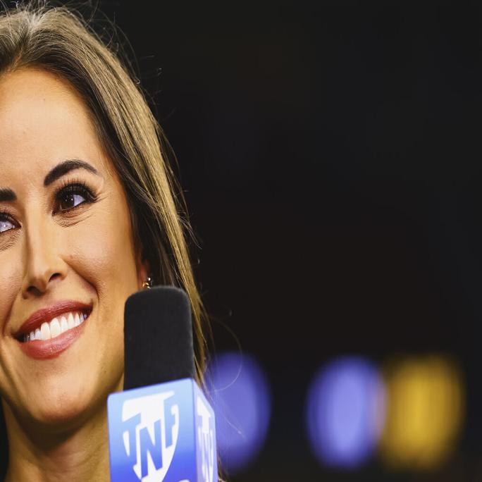 w-l-grad-kaylee-hartung-jumps-from-abc-news-to-thursday-night-football