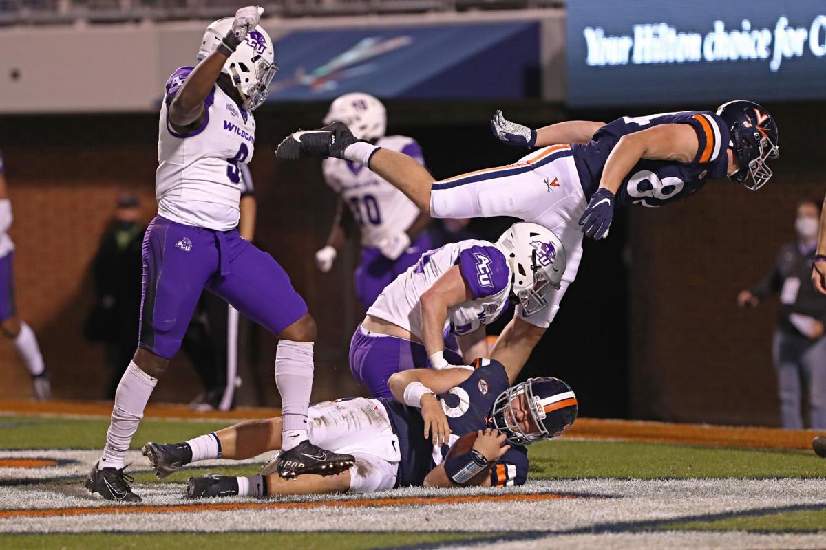 112120-cdp-sports-uvafootball-abilenechristian428.JPG