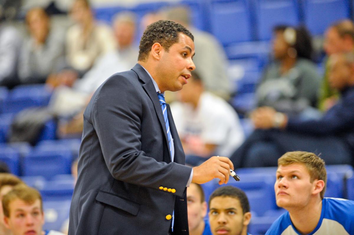 College Basketball Notebook W L Coach Once Guarded Obama