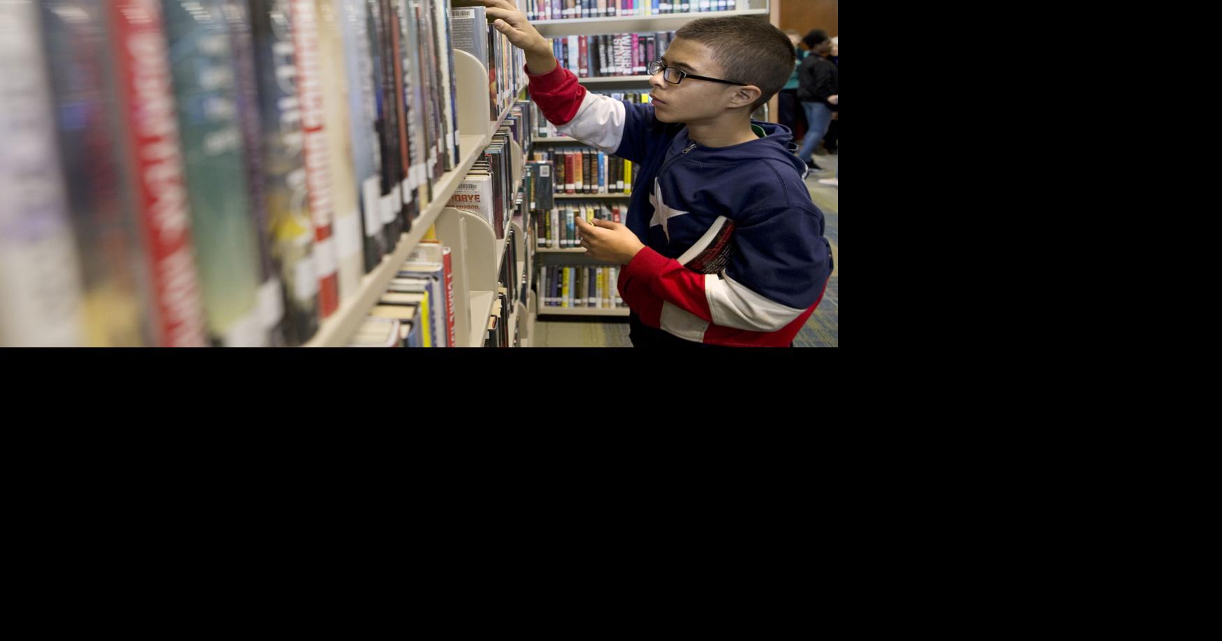 Roanoke readers book it to Williamson Road Branch library re-opening