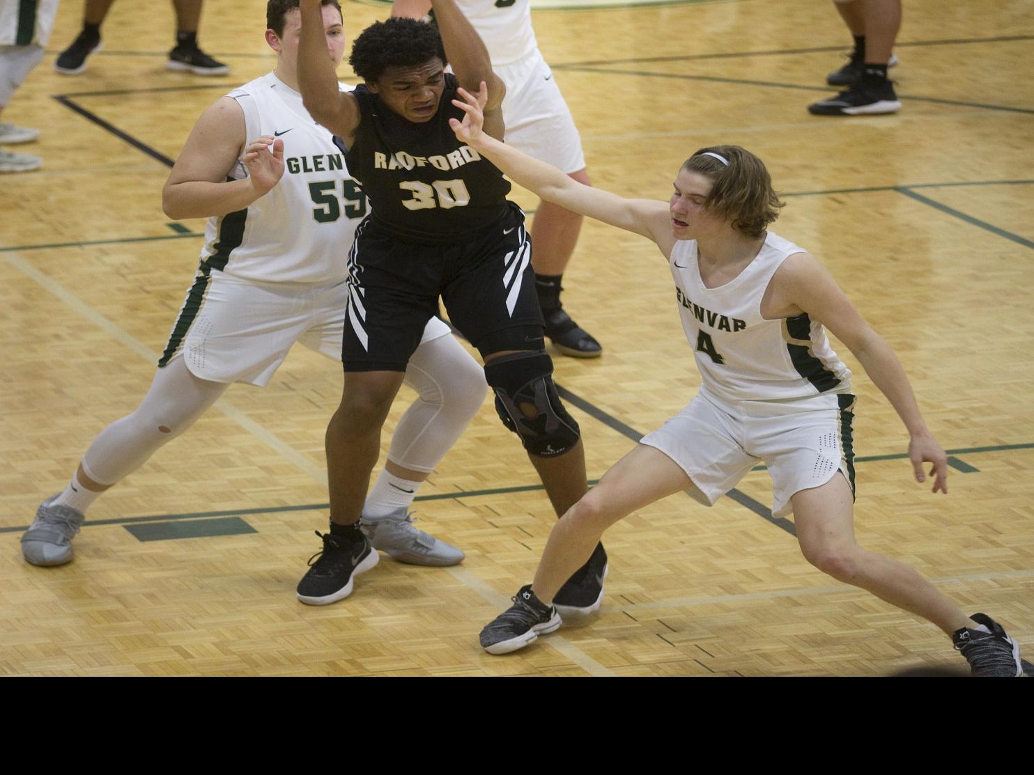 Radford High S Jones Commits To Play Basketball For Father At