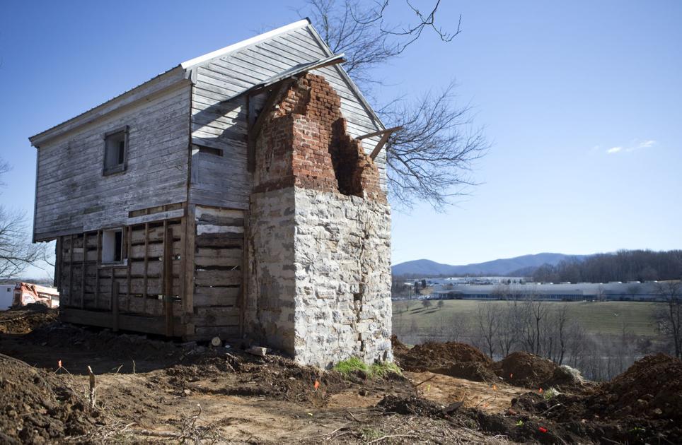 Descendant of slaves seeks to stop the relocation of Greenfield