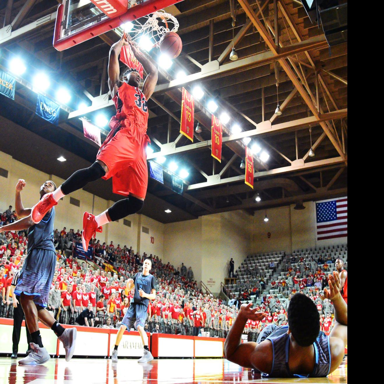 Vmi Downs Citadel Former Coach Baucom On Senior Day College