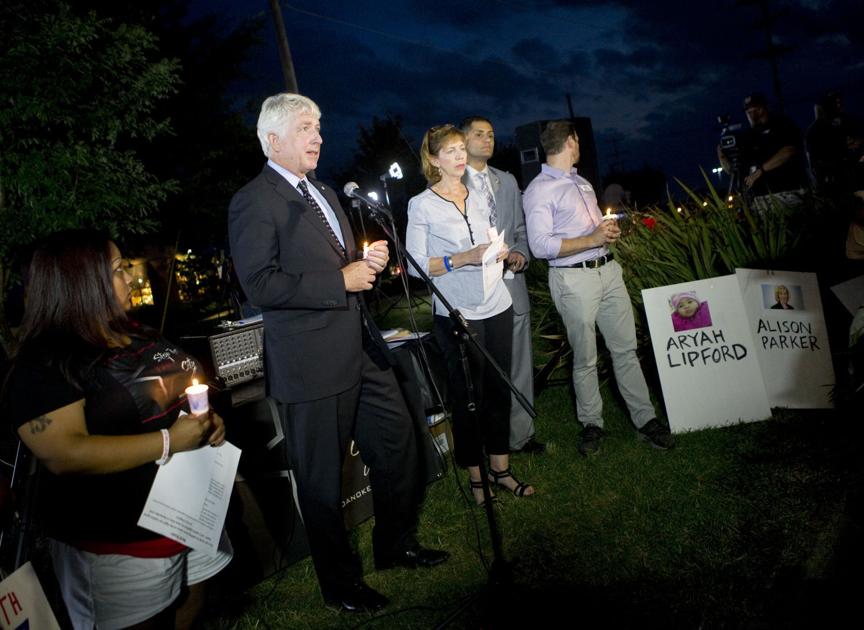 Politicians Speak At Vigil For Wdbj Shooting Victims