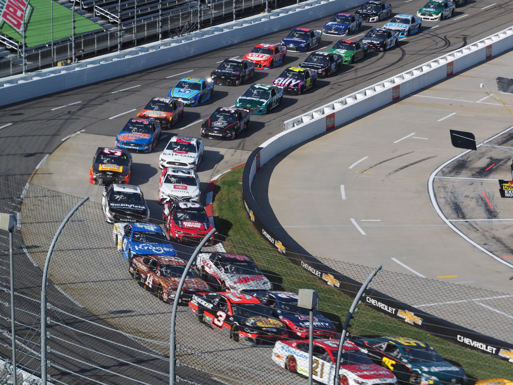 Martinsville gets continuity with NASCARs 2022 schedule