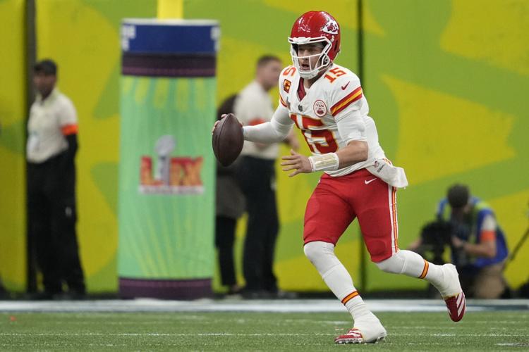 Chiefs Eagles Super Bowl Football